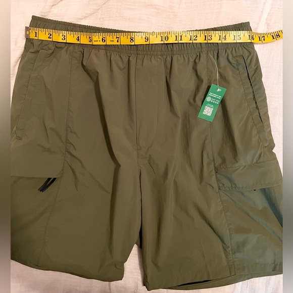 Gap Green Nylon Trail Shorts Mens Size Medium - Picture 5 of 12